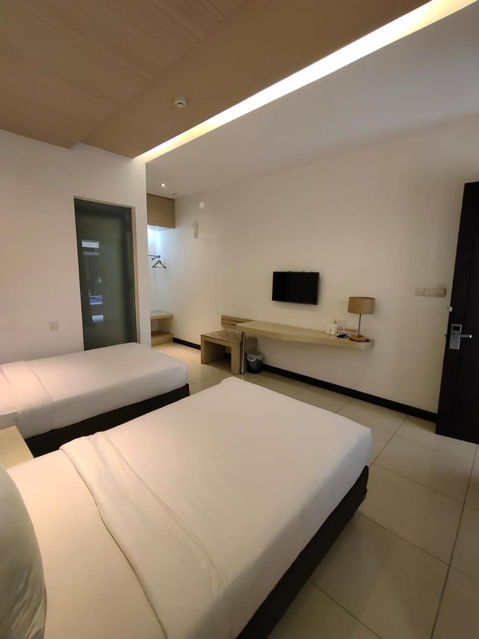 Sweet Garden Guest House Malang Exterior photo