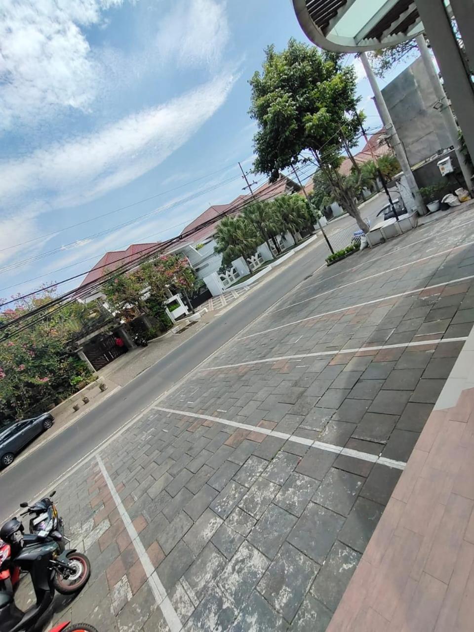 Sweet Garden Guest House Malang Exterior photo