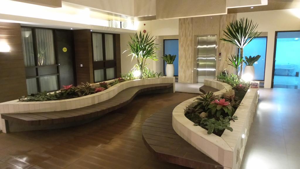 Sweet Garden Guest House Malang Exterior photo